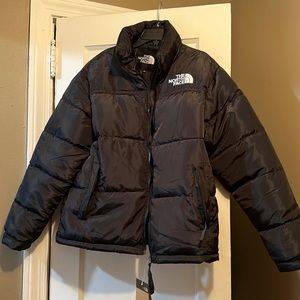 Northface 700 puffer jacket- black.